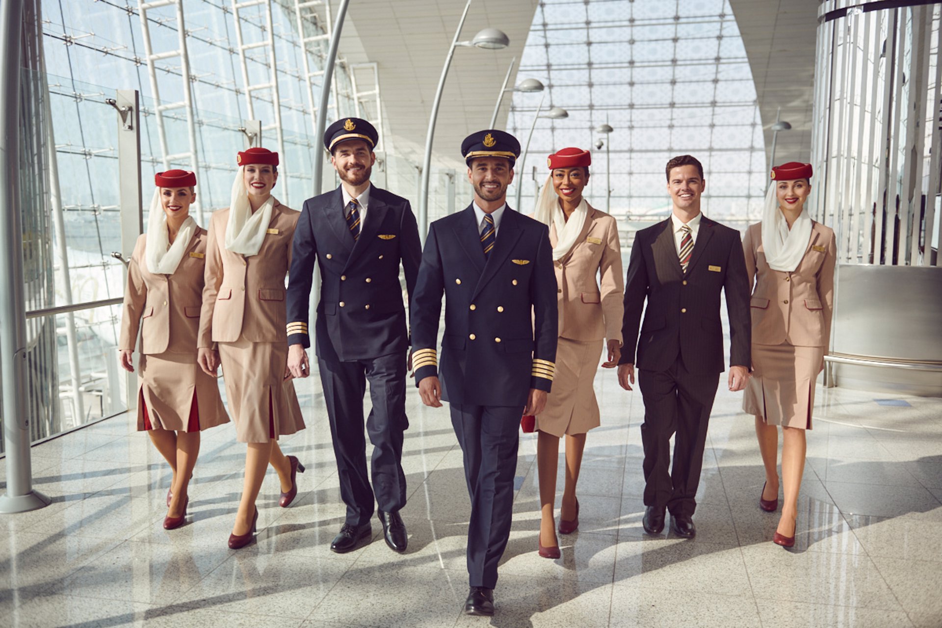 Emirates actualiza su política de contratación de pilotos para prepararse ante al aumento de flota