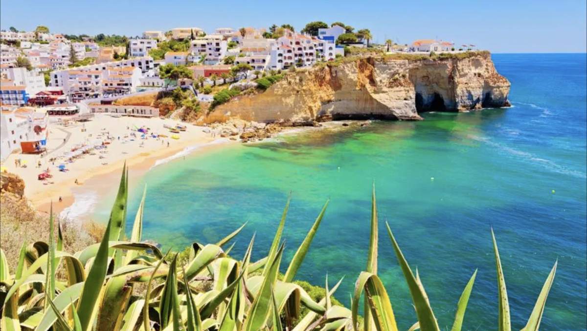 Este es el destino de sol y playa más barato de Europa, según el estudio anual del Servicio Postal del Reino Unido