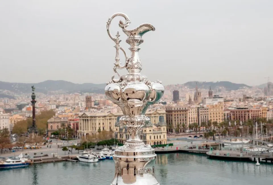 El trofeo de la America’s Cup se va de tour: esta es la ruta de ciudades que visitará antes de la competición en Barcelona