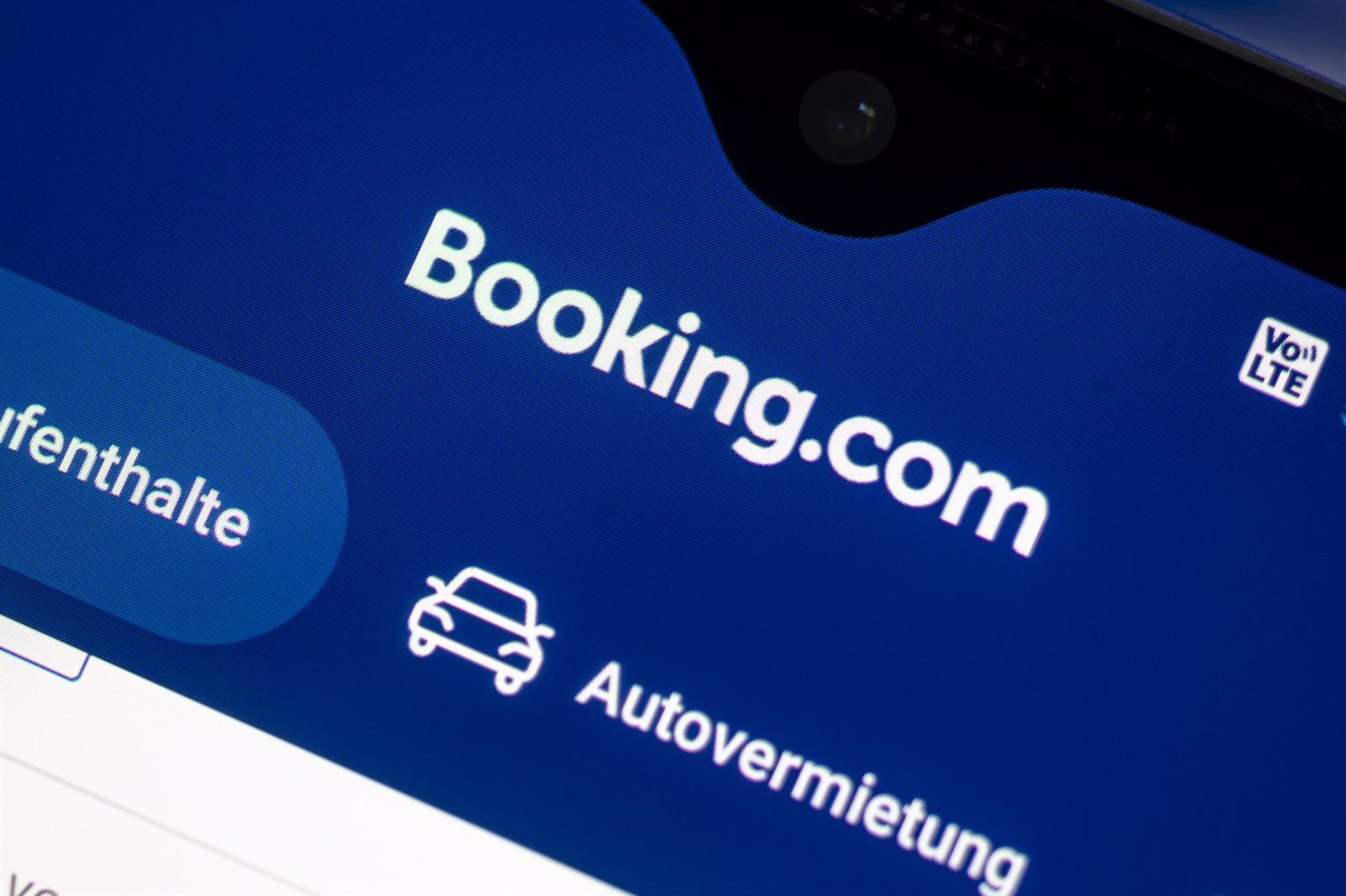 Booking triplica sus beneficios hasta marzo, con 720 millones, y aprueba un dividendo de 8 euros por acción