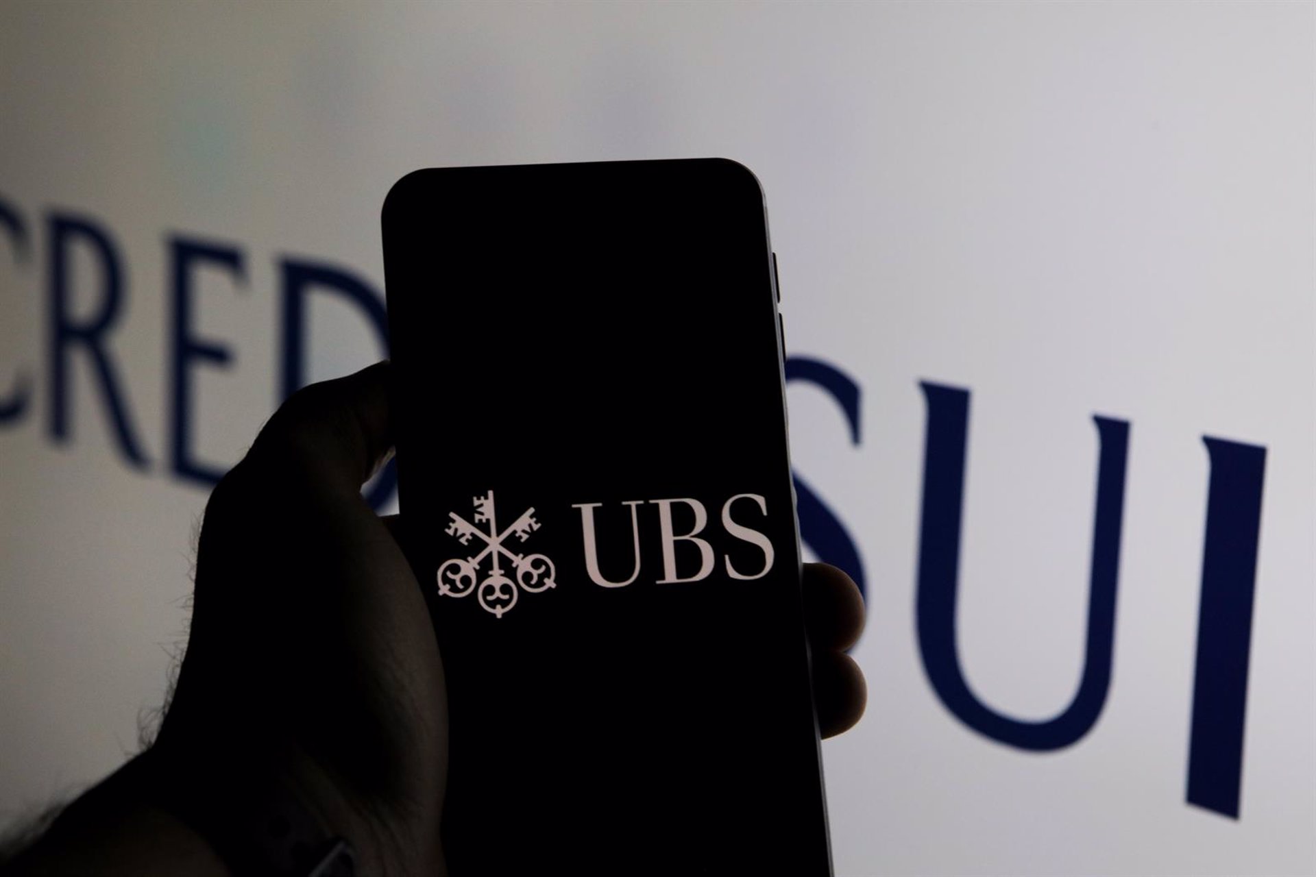 Ermotti prevé permanecer como consejero delegado de UBS hasta finales de 2026 o principios de 2027