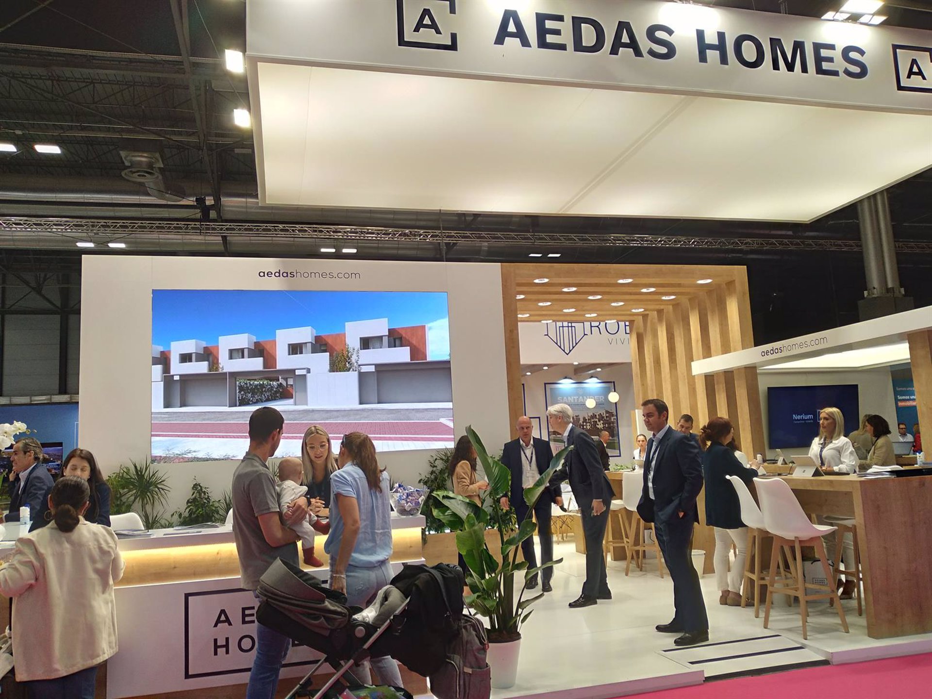 Aedas Homes comercializa en el SIMA 2024 promociones con más de 2.500 viviendas en Madrid y la costa