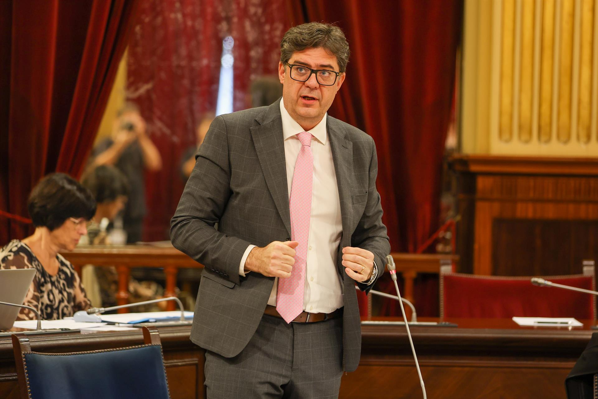 El Govern balear no concreta medidas turísticas y apela a la mesa social para decidir «al lado de los residentes»