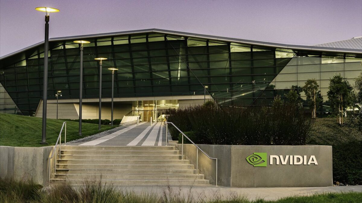 Nvidia gana siete veces más en su primer trimestre fiscal, con 13.747 ...
