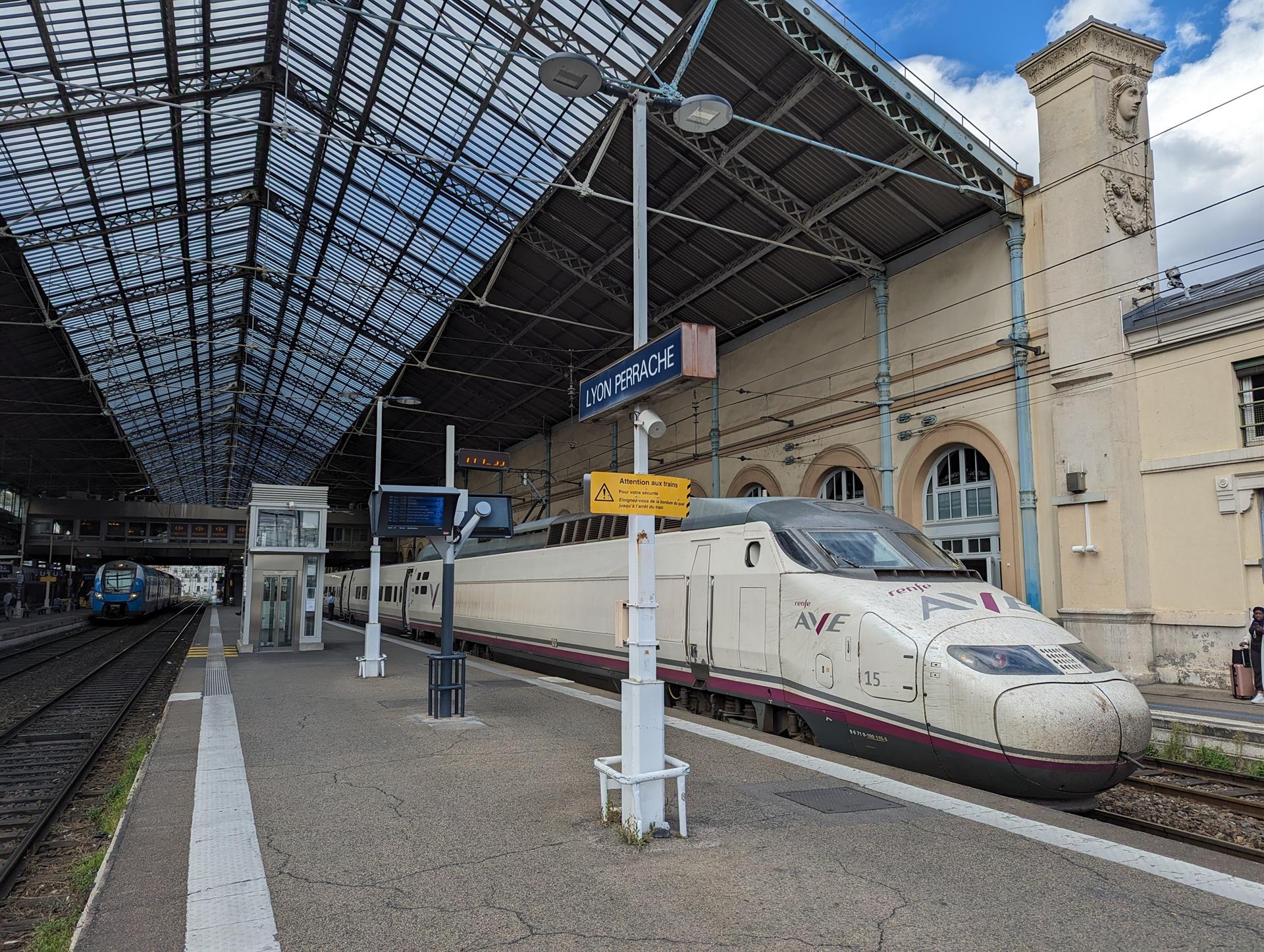 Renfe crea su nueva filial en Francia de cara a la expansión de sus servicios ferroviarios en ese país
