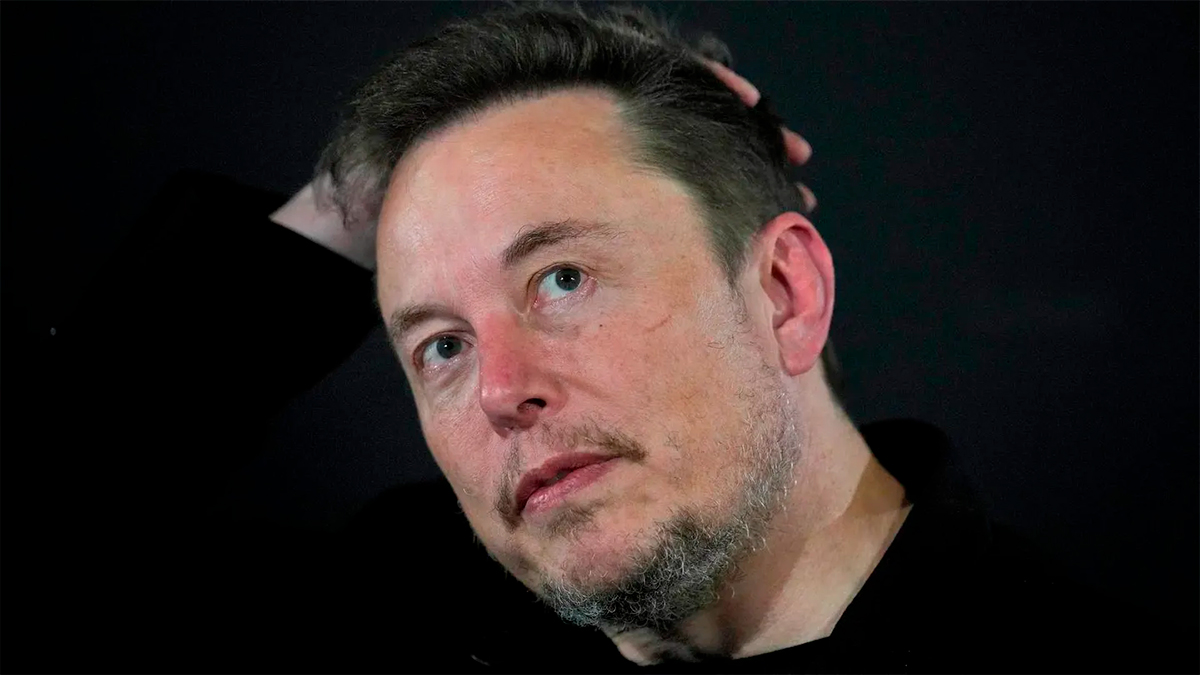 Por qué Elon Musk cree que el robot Optimus de Tesla podría llevar a la compañía a una valoración de 25 billones de dólares