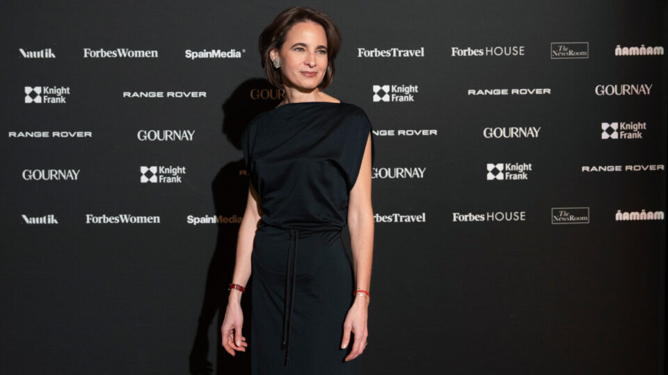 Laurence Debray presenta esta semana en Forbes House ‘Reconciliación’, la biografía del rey Juan Carlos