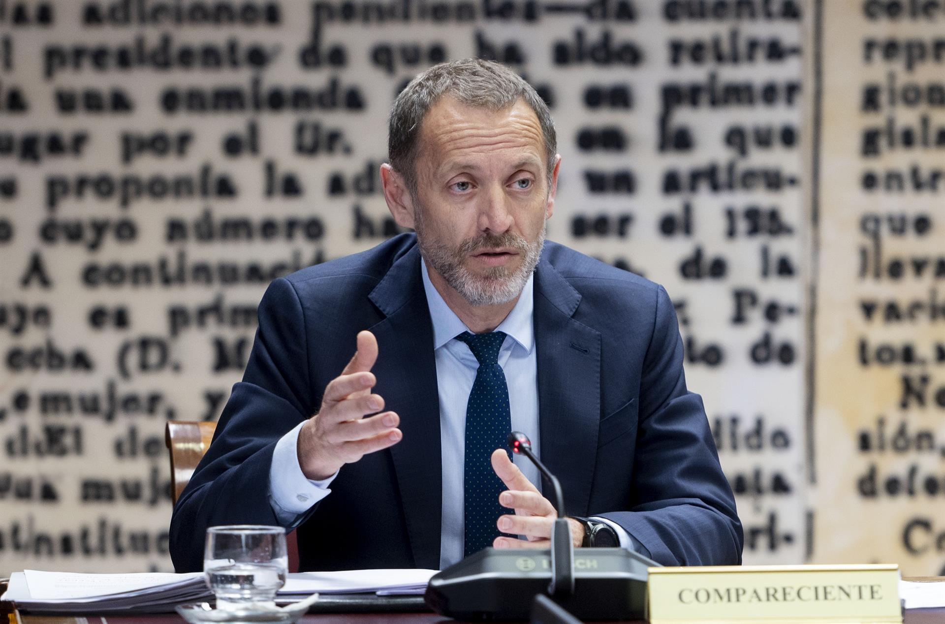El presidente de ADIF niega amaños en adjudicaciones de contratos y limita su relación con Koldo a «algo social»