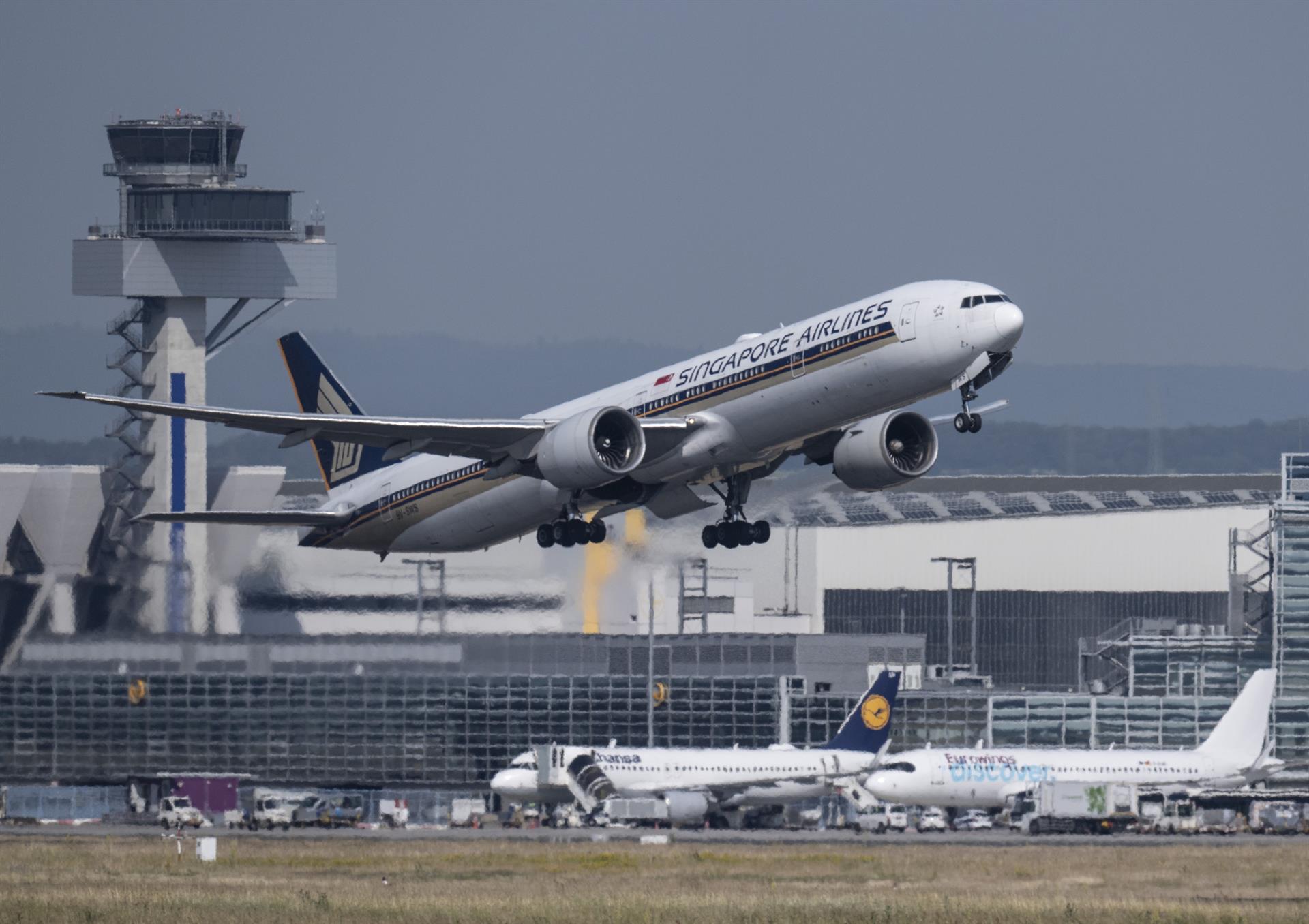 Singapore Airlines indemniza con hasta 25.000 dólares a los pasajeros del vuelo que sufrió graves turbulencias
