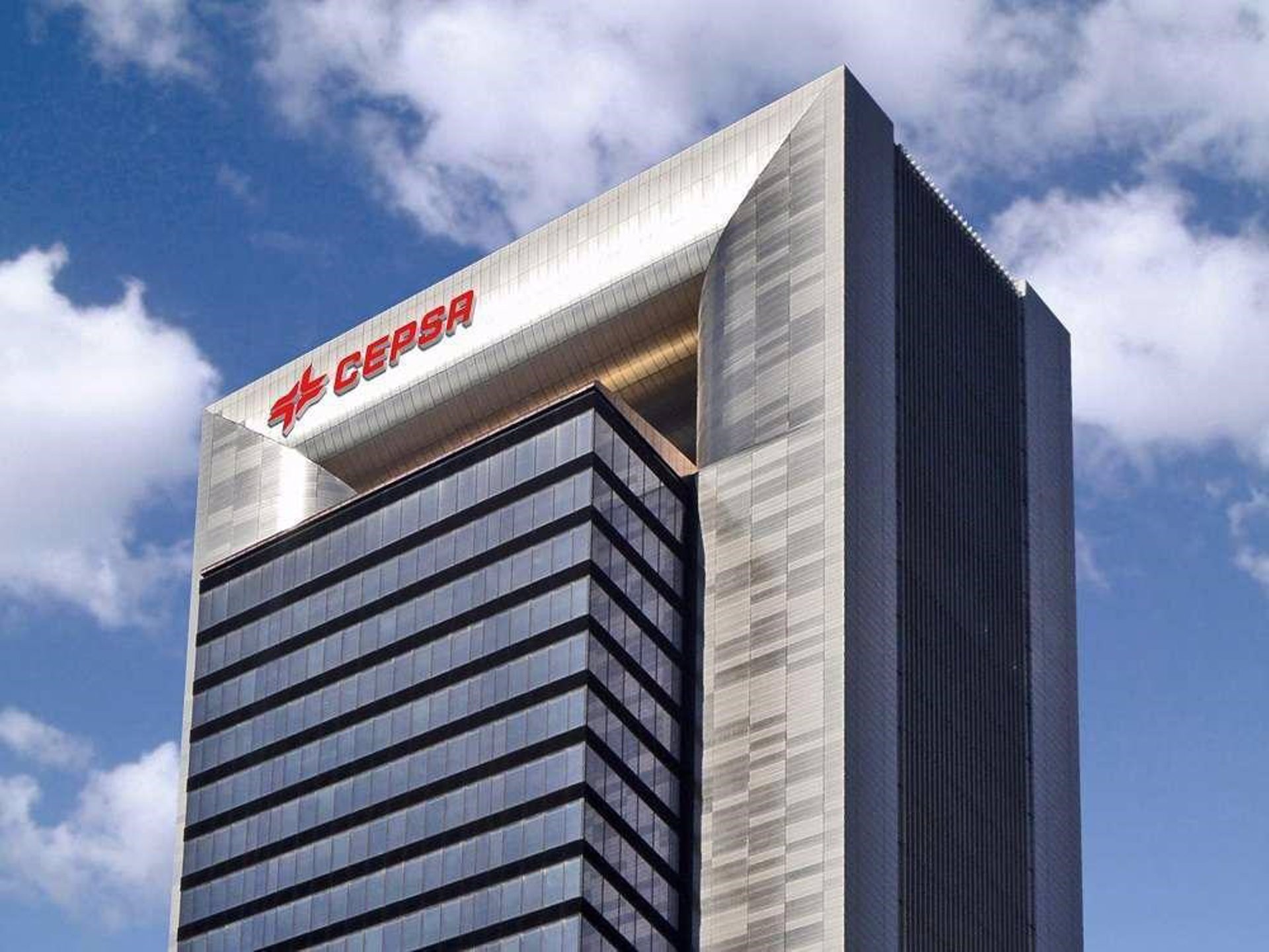 La CNMC dio luz verde en mayo a cuatro operaciones de concentración, entre ellas la de Cepsa y Ballenoil