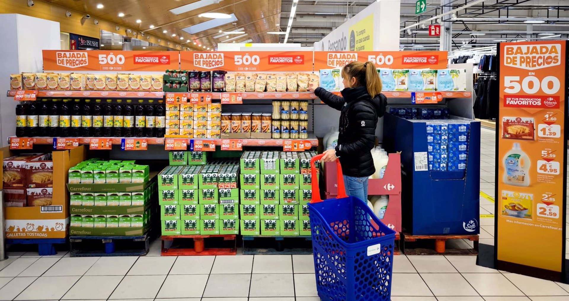 Carrefour anuncia una nueva bajada de precios y alcanza ya los 2.000 productos con descuento