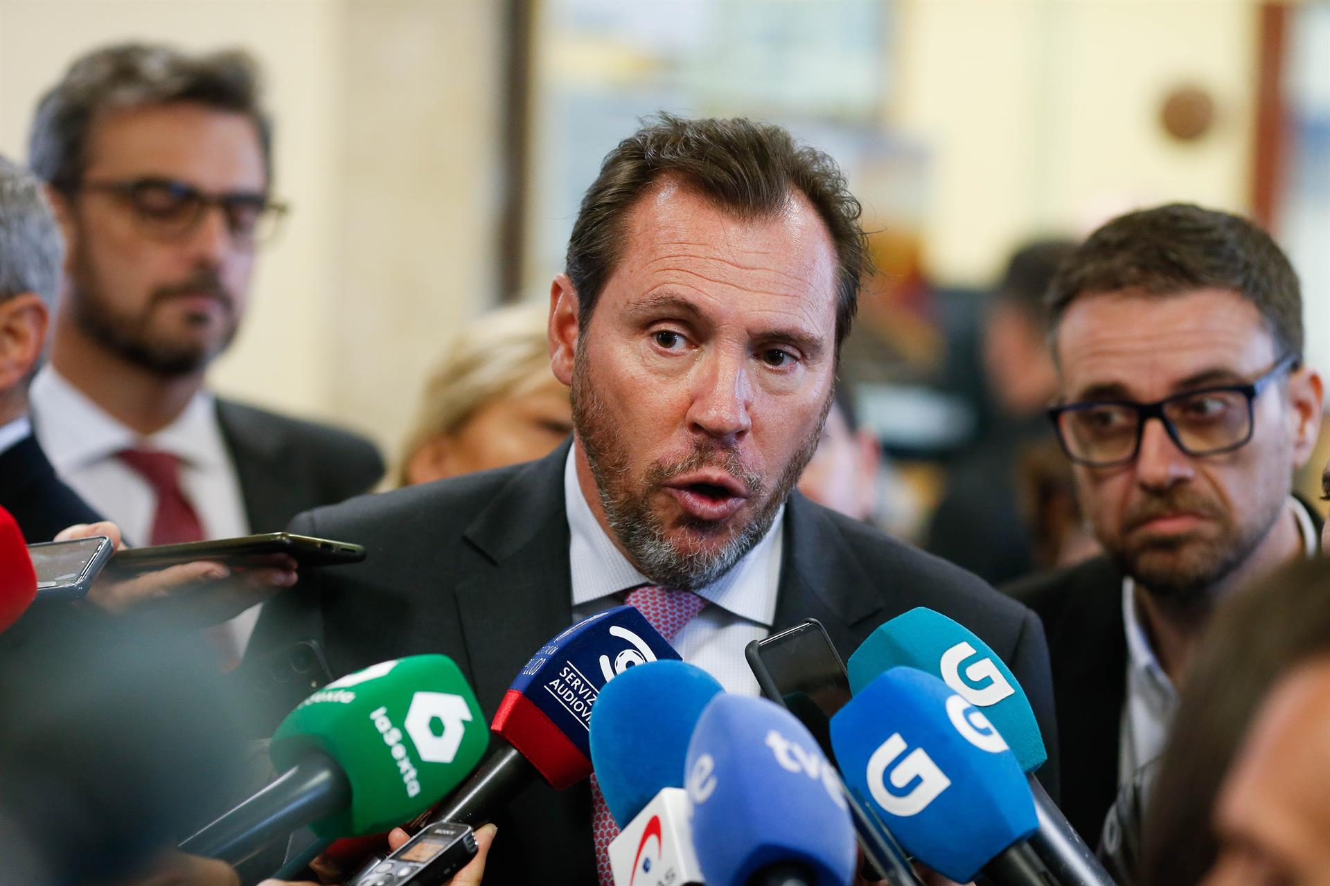 Puente defiende los «ajustes» en el compromiso de puntualidad de Renfe por la merma «importante» de ingresos