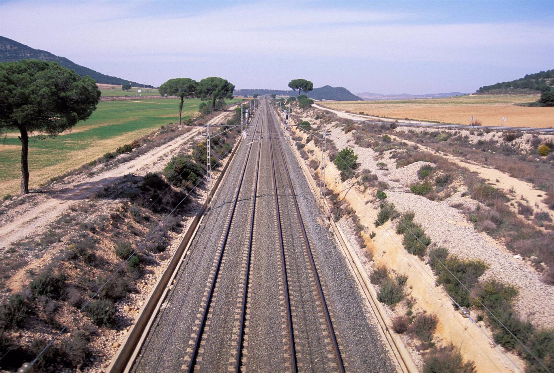 Bruselas lanza una consulta sobre revisión de normas de ayuda estatal al transporte terrestre y multimodal