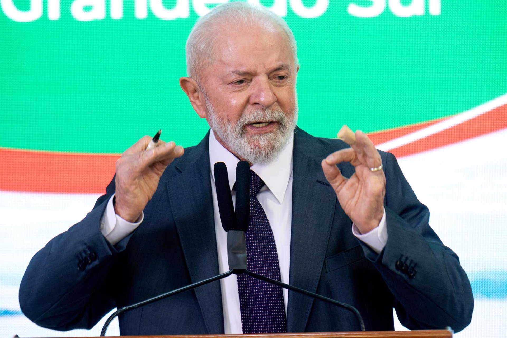 Lula pide al Banco Central de Brasil que rebaje los tipos este jueves ante el nivel «absurdo» en el que están