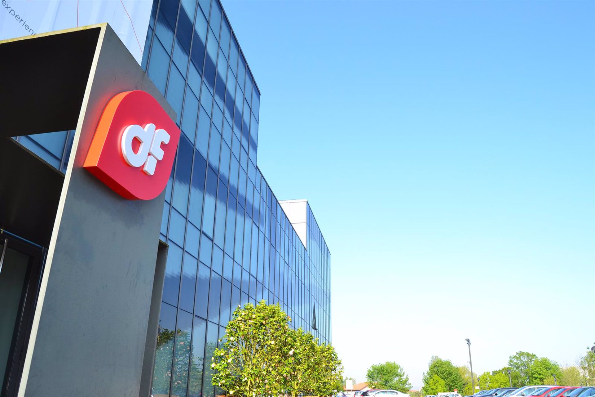 Duro Felguera suspende un contrato en Argelia por causas ajenas y fija su consejo en 8 miembros