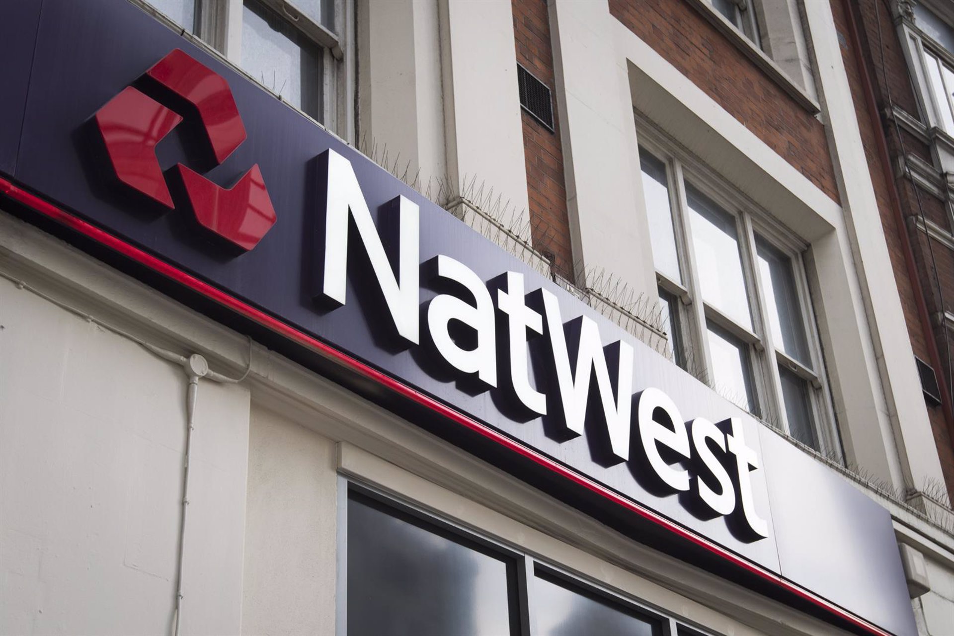 NatWest comprará el negocio de banca minorista de Sainsbury