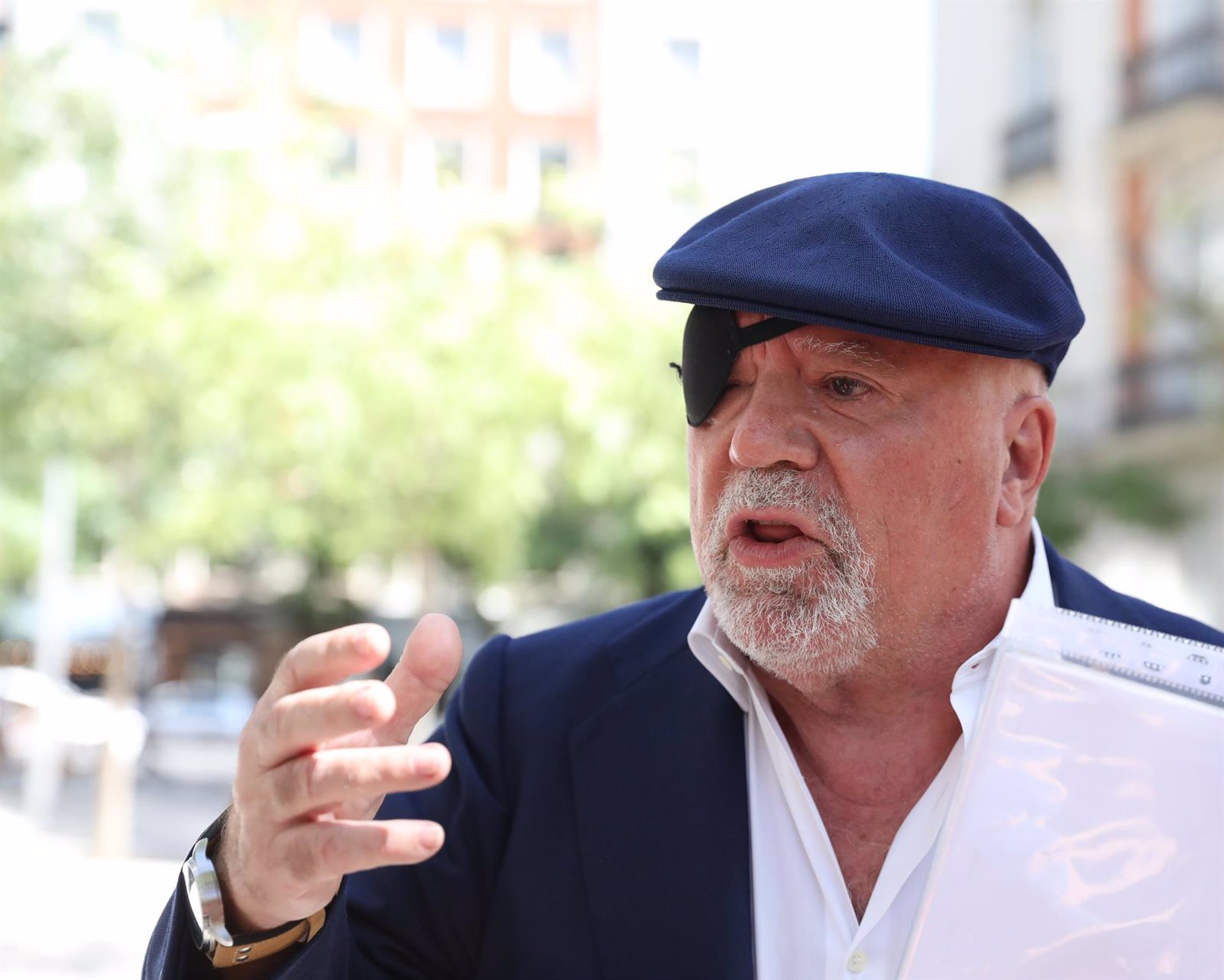 El juez propone juzgar a BBVA, Francisco González y Villarejo por los presuntos encargos ilegales al comisario