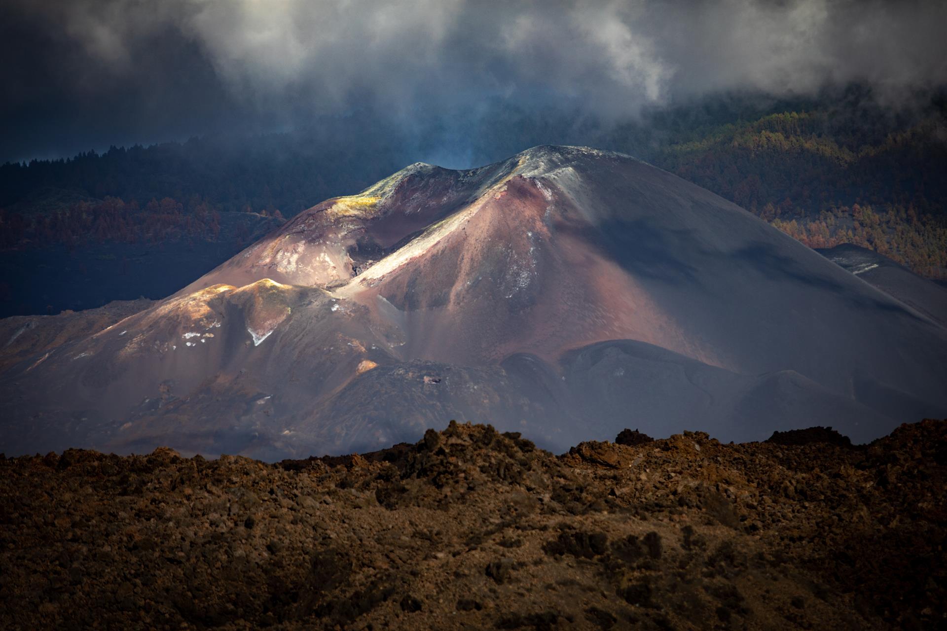 Un estudio con investigadores de la ULL avala el potencial turístico de las erupciones volcánicas en La Palma