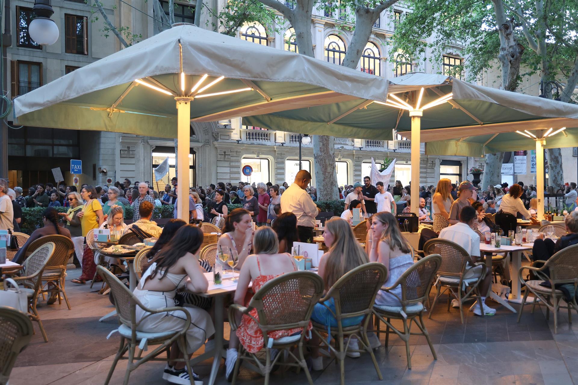 ObservaTUR aboga por la desestacionalización para equilibrar el aumento de turistas: «España es un destino privilegiado»