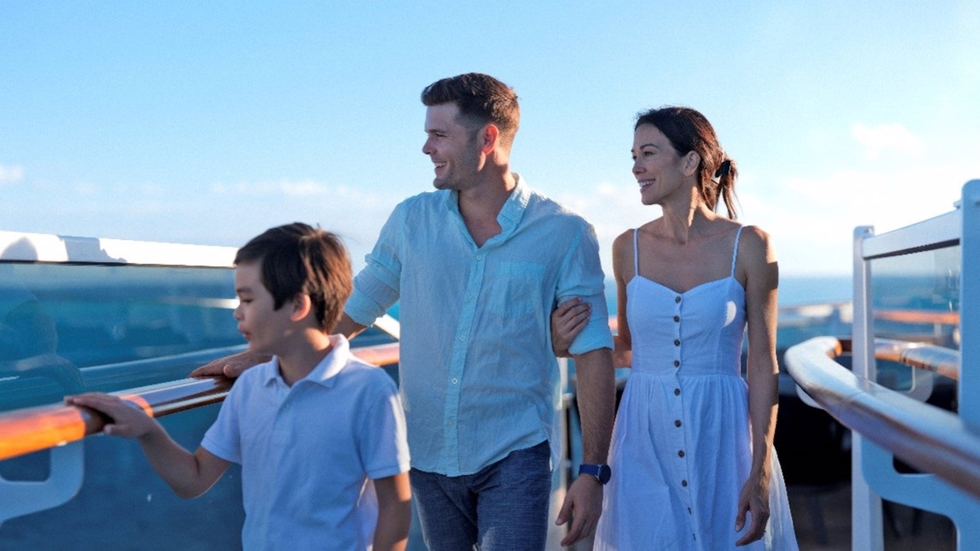 Hacer turismo y ahorrar con paquetes familiares, prioridades de los españoles al viajar en familia, según MSC Cruceros