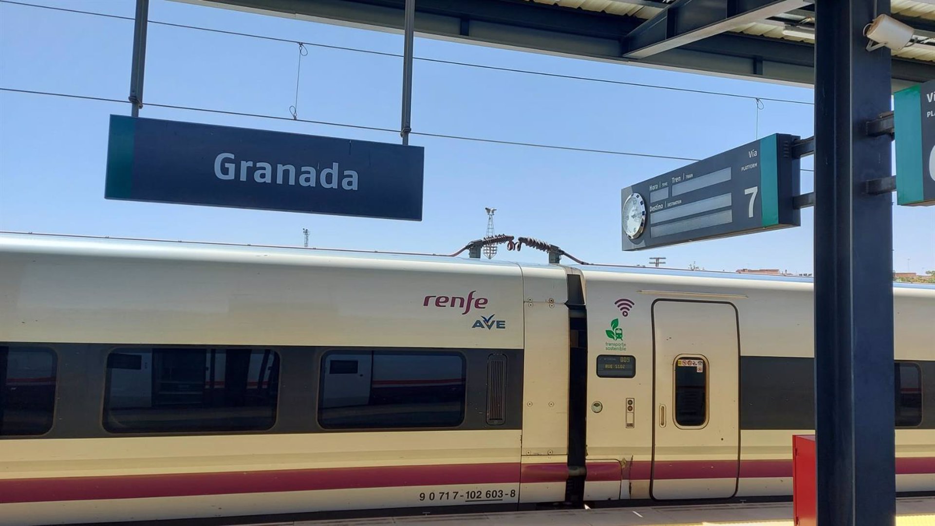 El AVE de Granada a Madrid y Barcelona ha sido utilizado por 3,2 millones de viajeros en cinco años