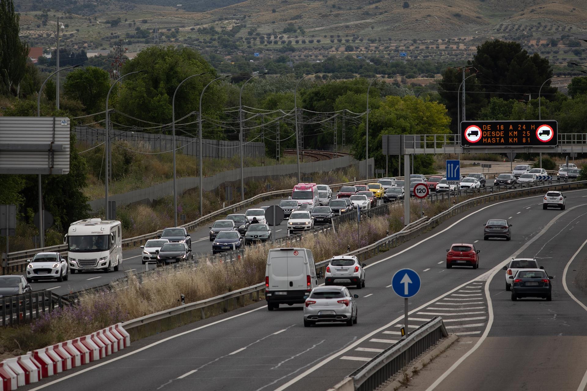 La DGT prevé más de 94 millones de desplazamientos por carretera este verano, un 0,4% más que hace un año