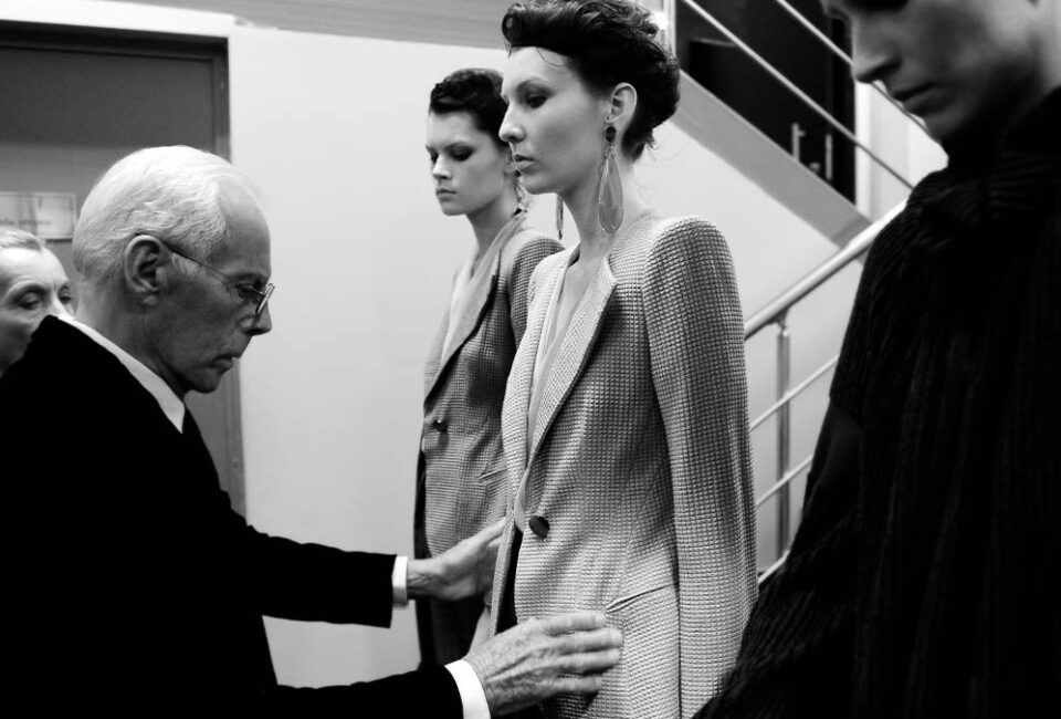 90 años de Giorgio Armani: el hombre que revolucionó la feminidad