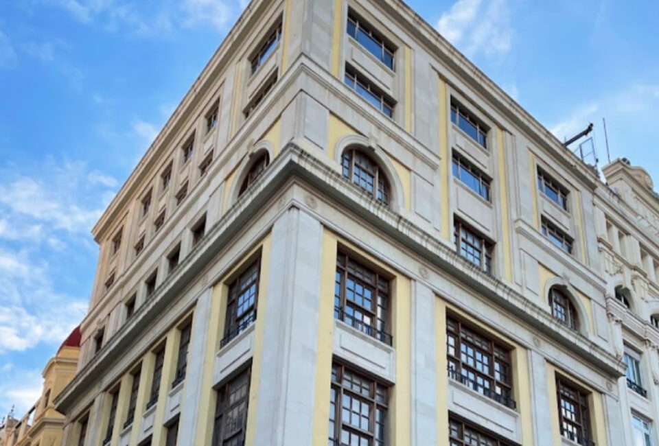 Vía libre al nuevo hotel de Marriott en el emblemático edificio de Telefónica en Valencia