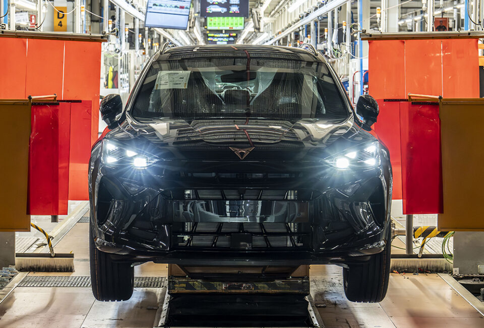 De la fábrica a la carretera: una jornada con los Cupra Formentor y Cupra León