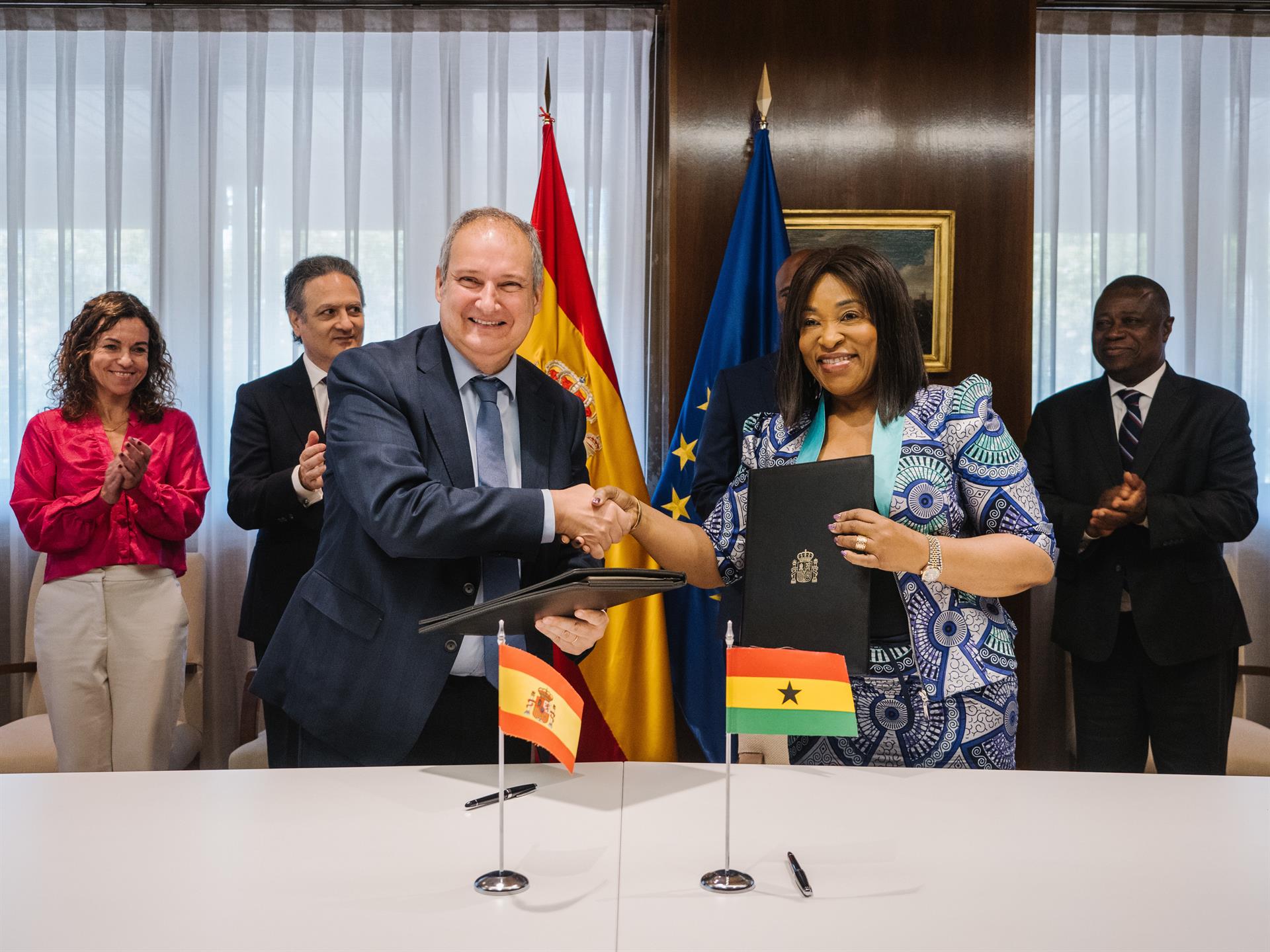 España y Ghana refuerzan su cooperación en materia de turismo con la firma de un memorando de entendimiento
