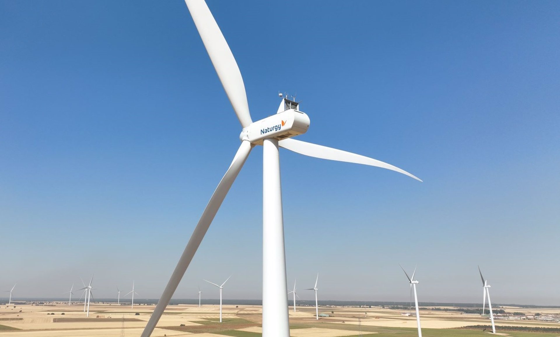 Naturgy pondrá en operación 800 MW renovables nuevos hasta final de año y superará los 7,4 GW instalados