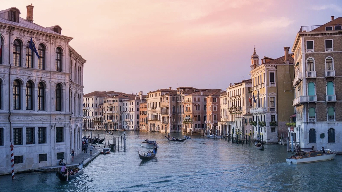 Italia podría aumentar sus tasas turísticas hasta 25 euros la noche