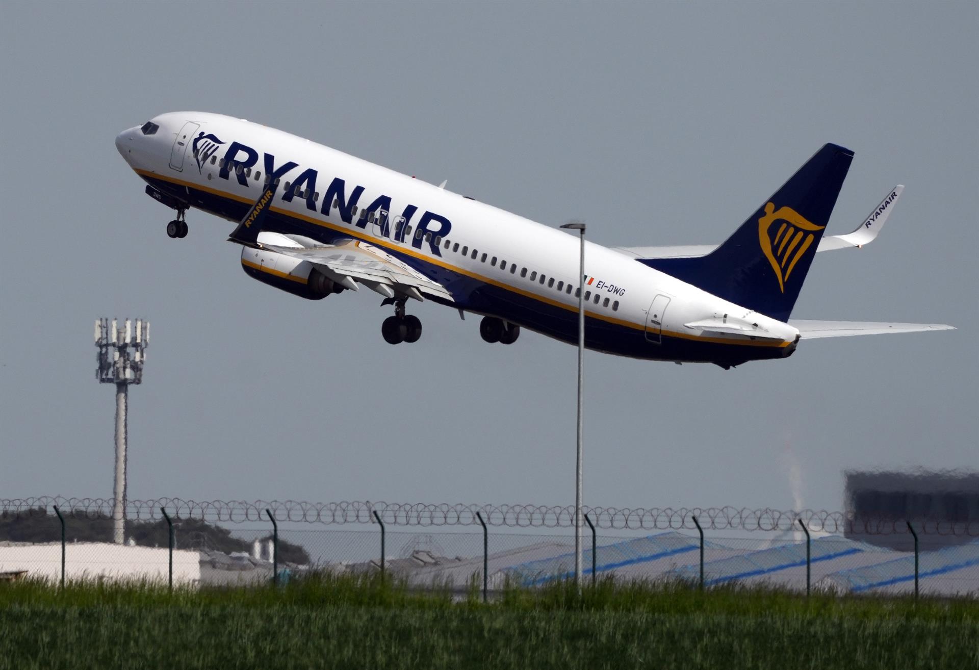 Ryanair vuelve a cancelar su vuelo entre Vigo y Barcelona por «causas operativas»