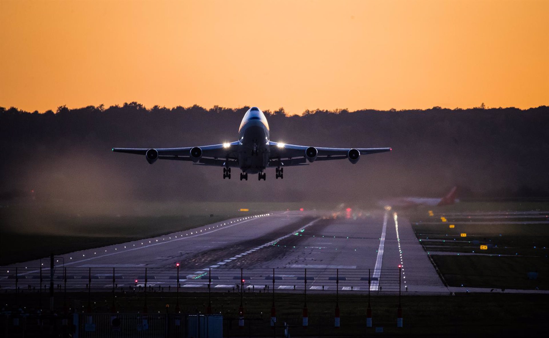 Boeing y sindicatos reanudarán este viernes las negociaciones para tratar de poner fin a la huelga en EE.UU.