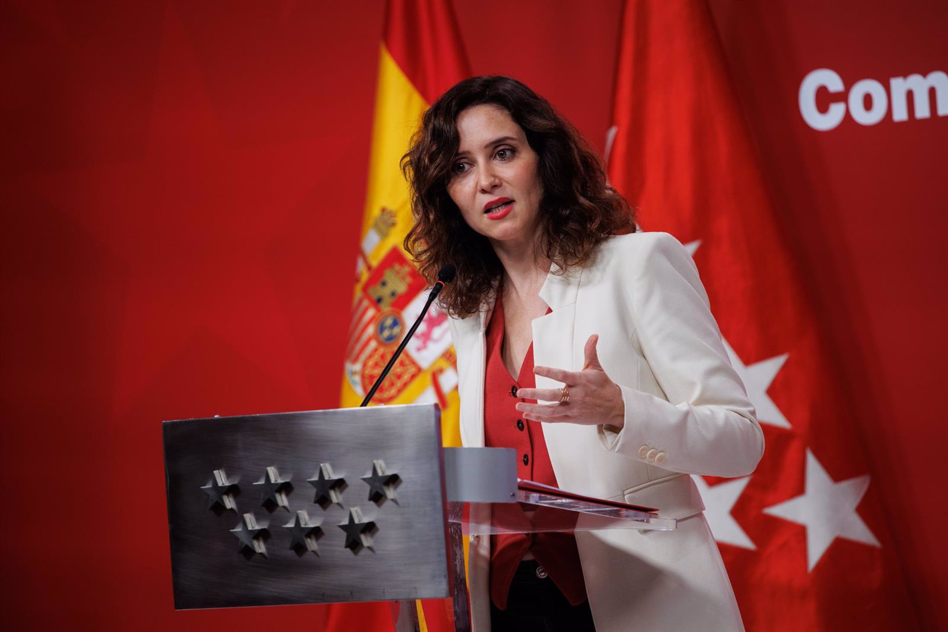 Ayuso dice a Rodríguez que limitar el precio de la vivienda no funciona: «Es un atentado contra la propiedad»