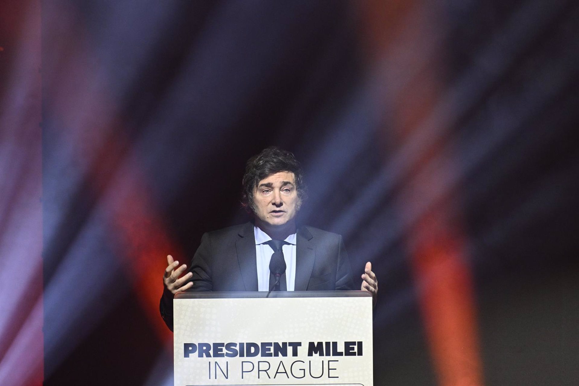 Argentina paraliza la demanda de Abertis contra el país por los litigios de sus dos autopistas