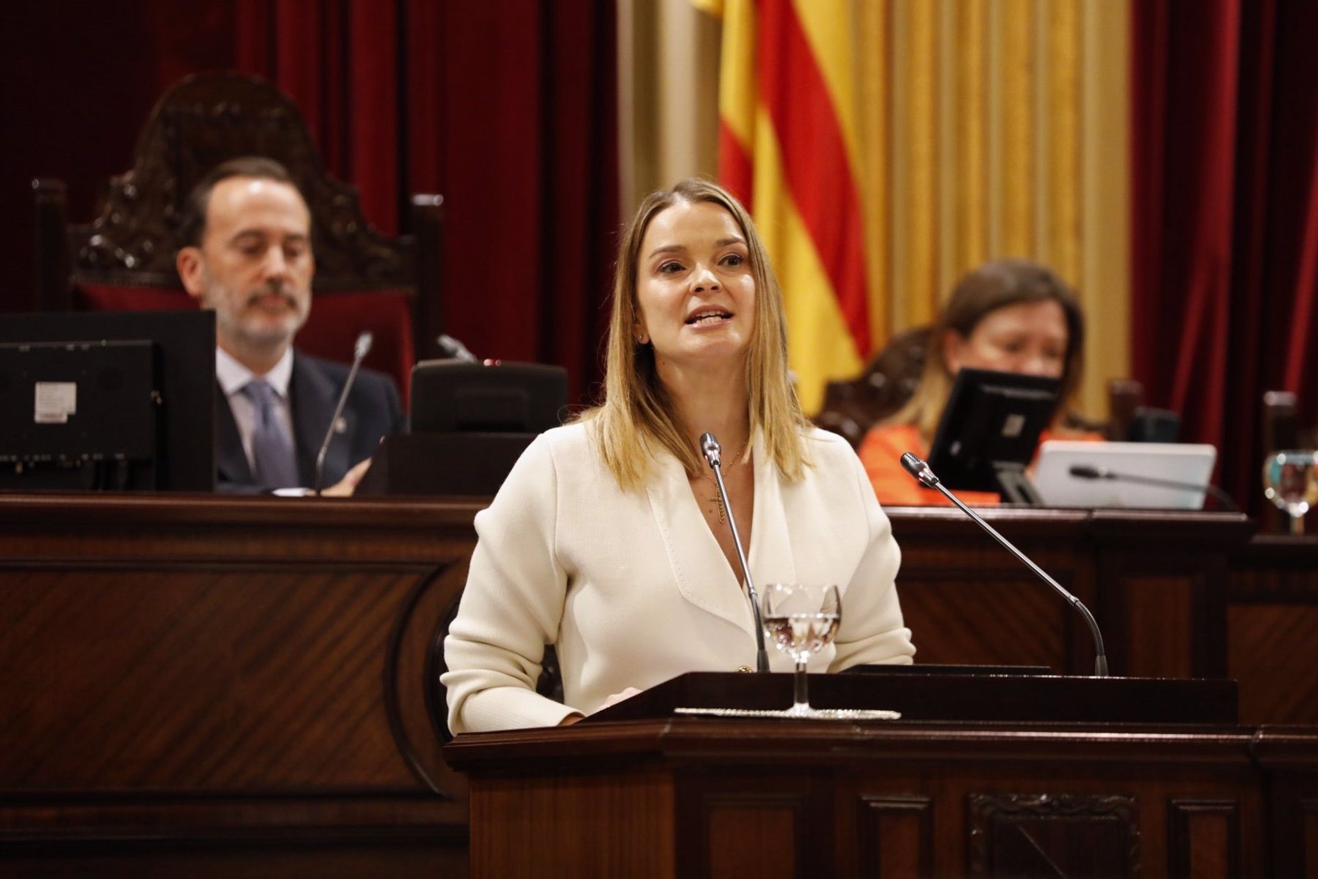 Baleares aprobará en febrero un decreto de medidas urgentes contra la congestión turística