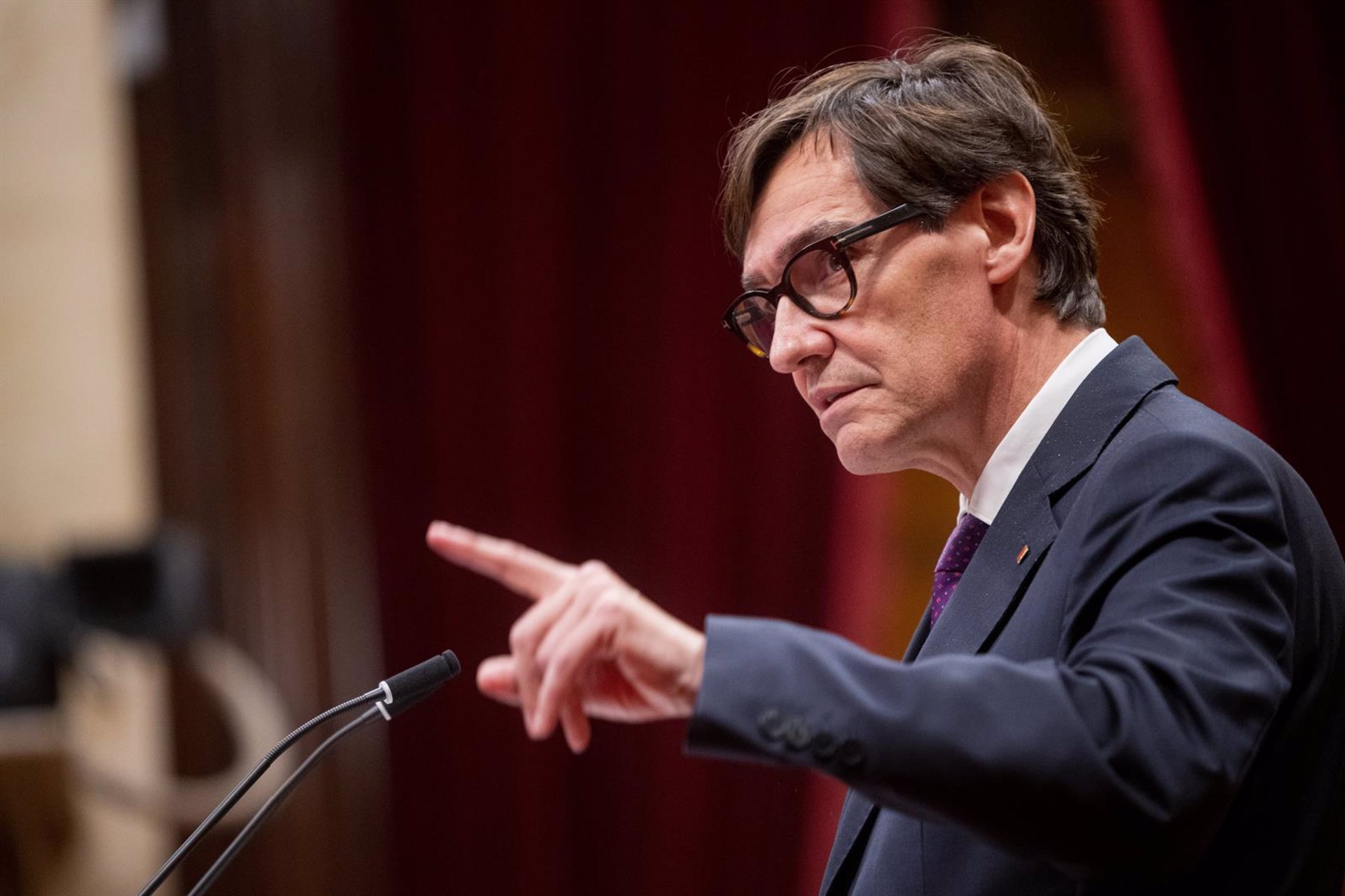 Illa promete 50.000 viviendas públicas en Cataluña hasta 2030 con una inversión de 4.400 millones