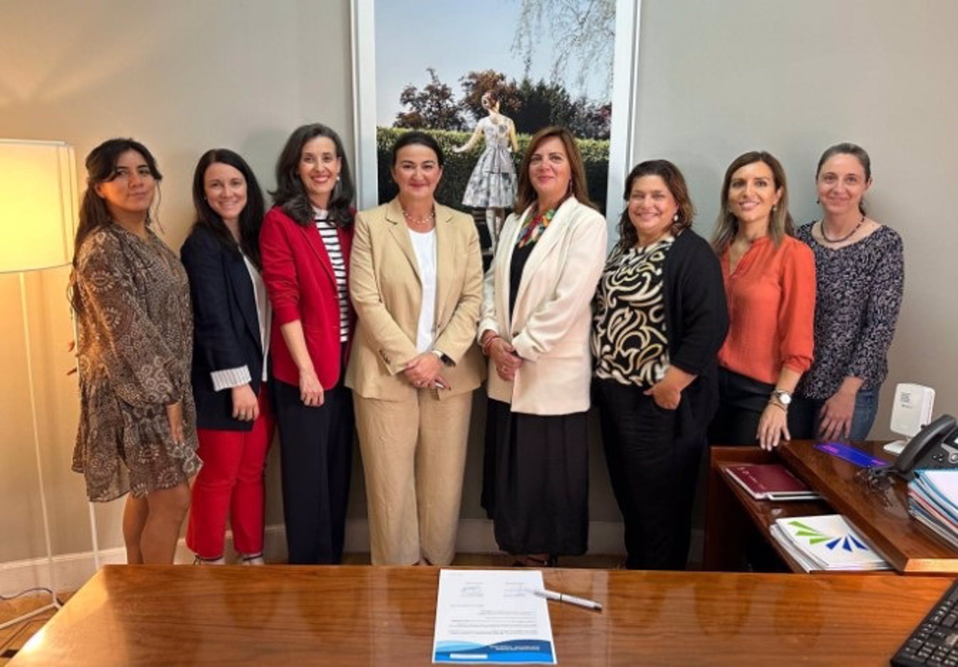 Enaire firma una alianza con Ellas Vuelan Alto para impulsar el valor de las mujeres en la aeronáutica