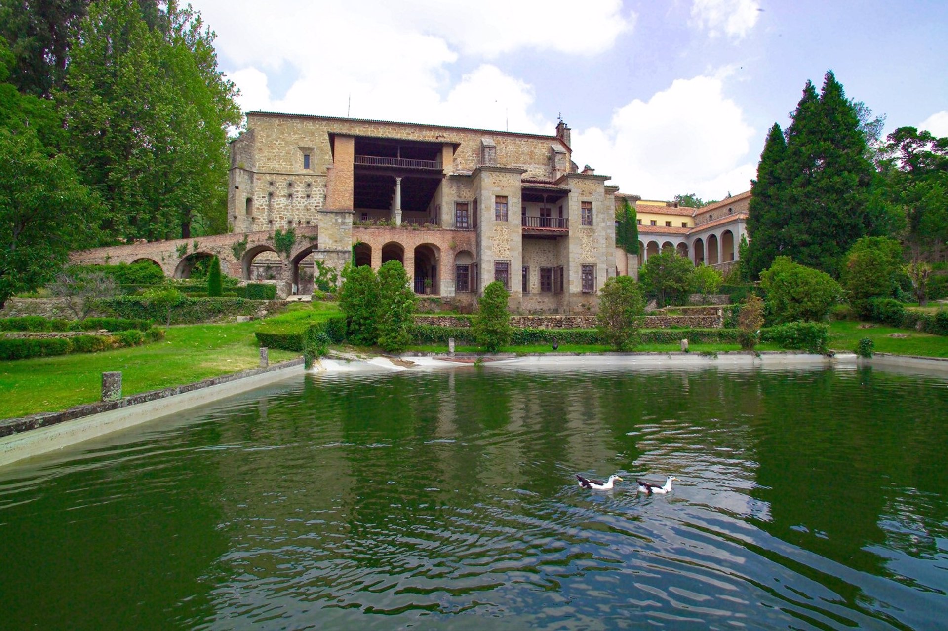 El Monasterio de Yuste abre sus puertas de forma gratuita este sábado por la Fiesta Nacional