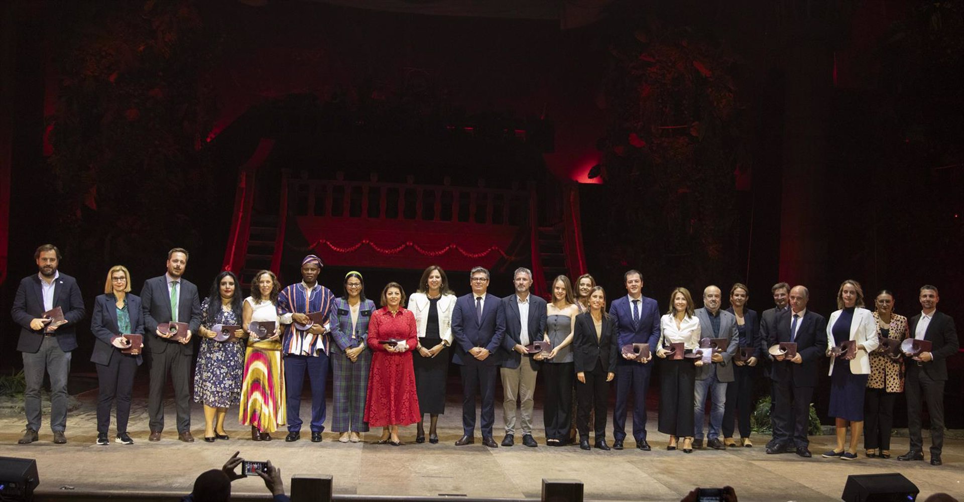 Andalucía, Galicia y Madrid, junto a Paradores y Vueling, ganadores de los mejores stands en Fitur 2024