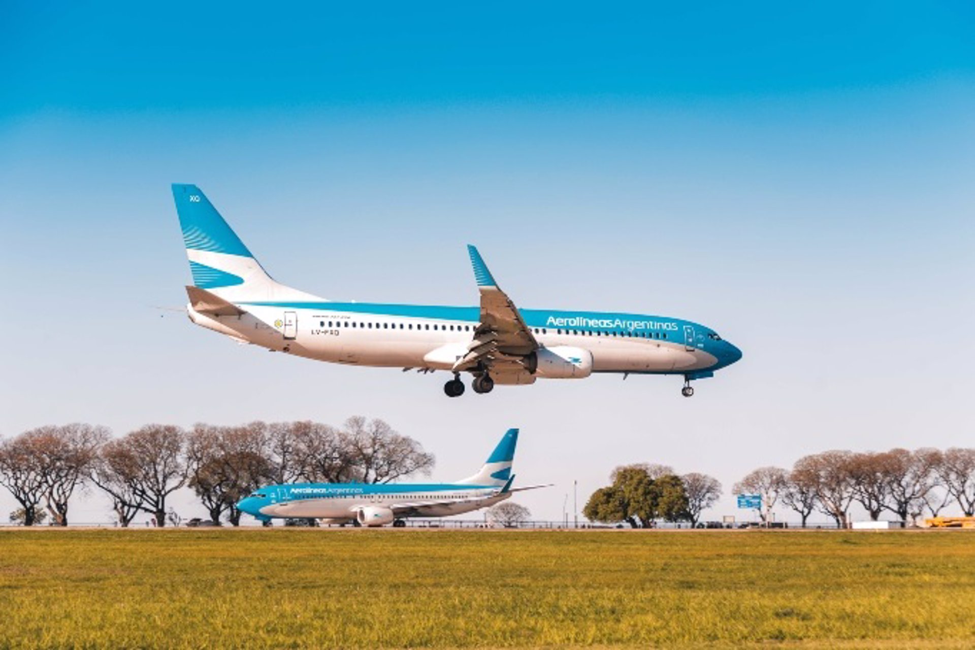 Milei se abre a entregar Aerolíneas Argentinas a los empleados en caso de no lograr su privatización