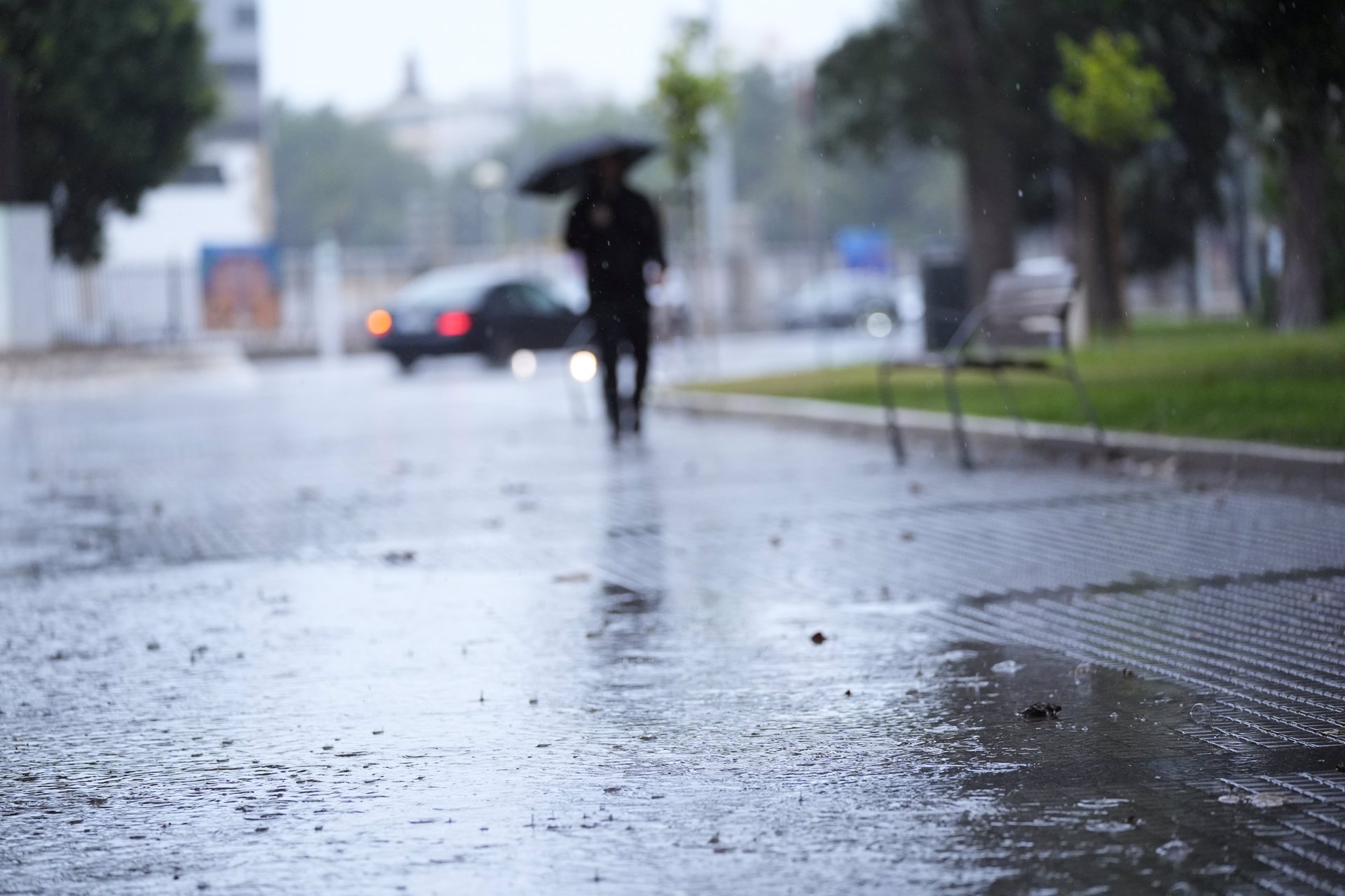 La lluvia y el viento pondrán mañana en aviso a 18 provincias y Ceuta