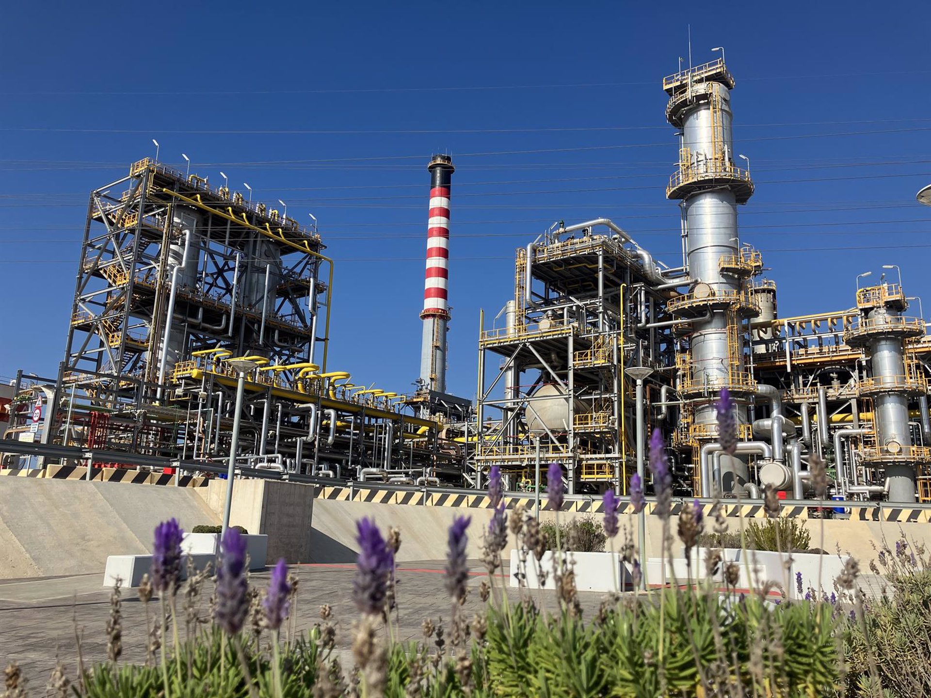 Cepsa Química lanza NextLab-R Low Carbon, el primer LAB con huella de carbono negativa