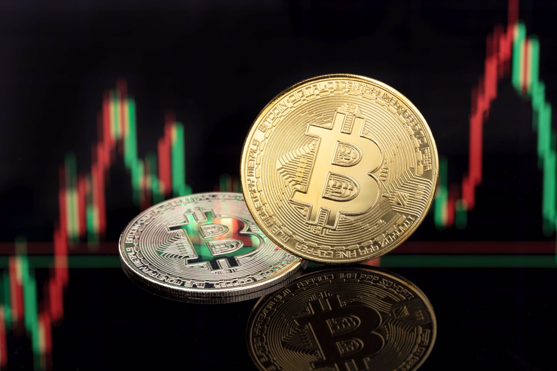 El bitcoin sube un 8% en la semana y pone la mira en los 70.000 dólares