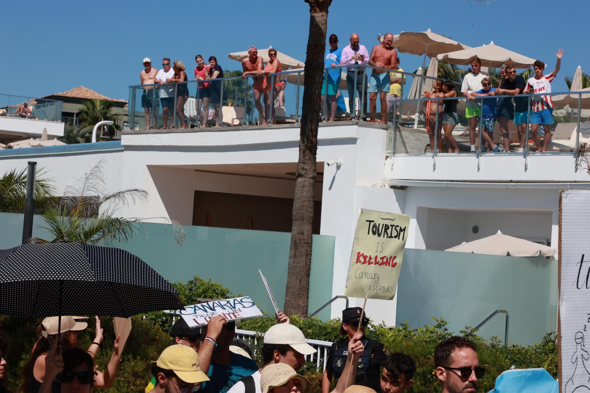 ‘Canarias tiene un límite’ niega que el detenido en la manifestación de Gran Canaria fuera por increpar a un turista