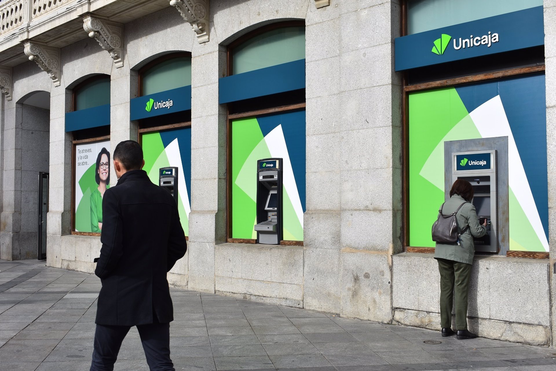 Unicaja ofrece a nuevos comercios seis meses gratis de Tarifa Plana para TPV