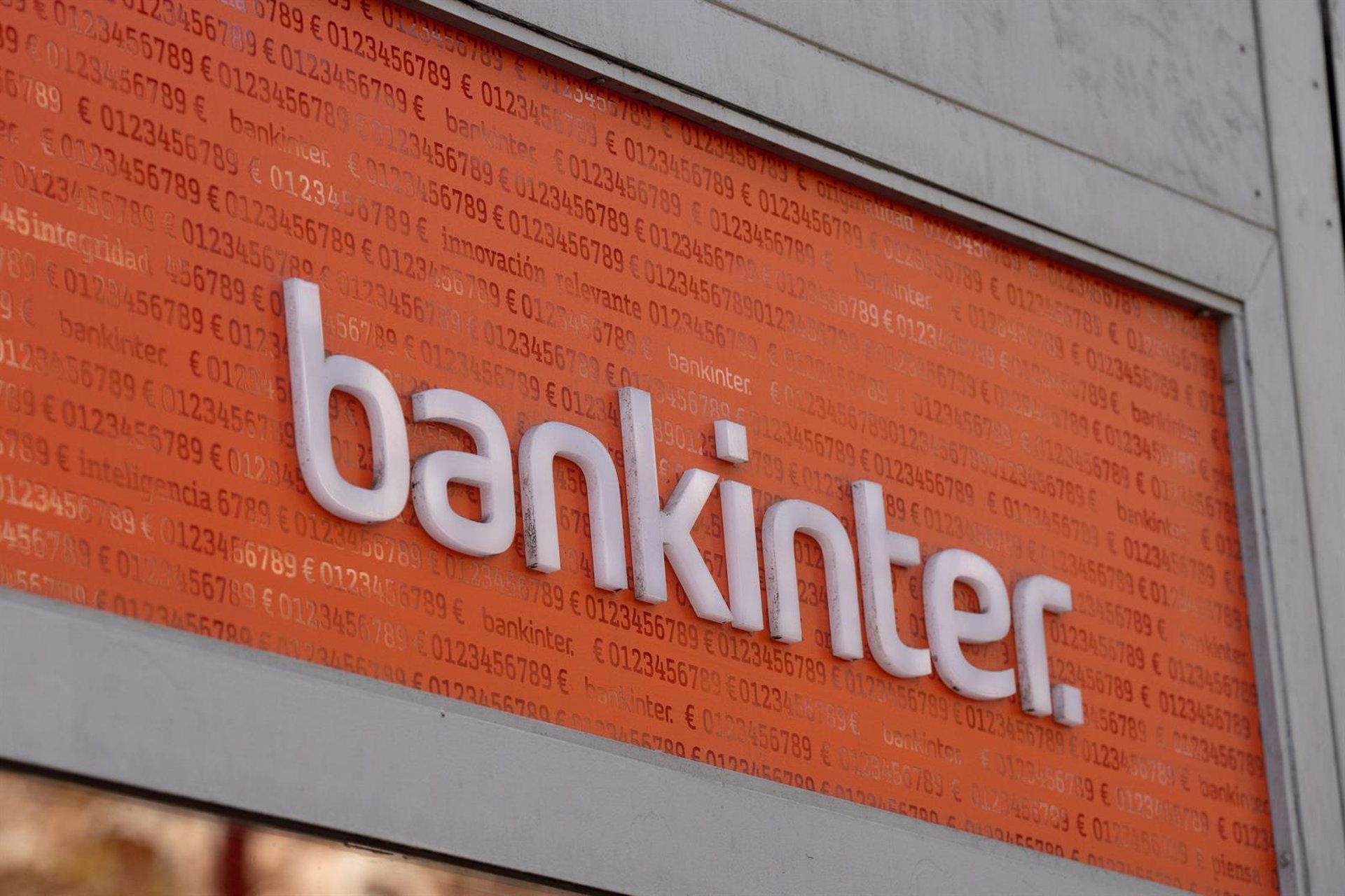 Bankinter introduce inteligencia artificial en la gestión de recibos