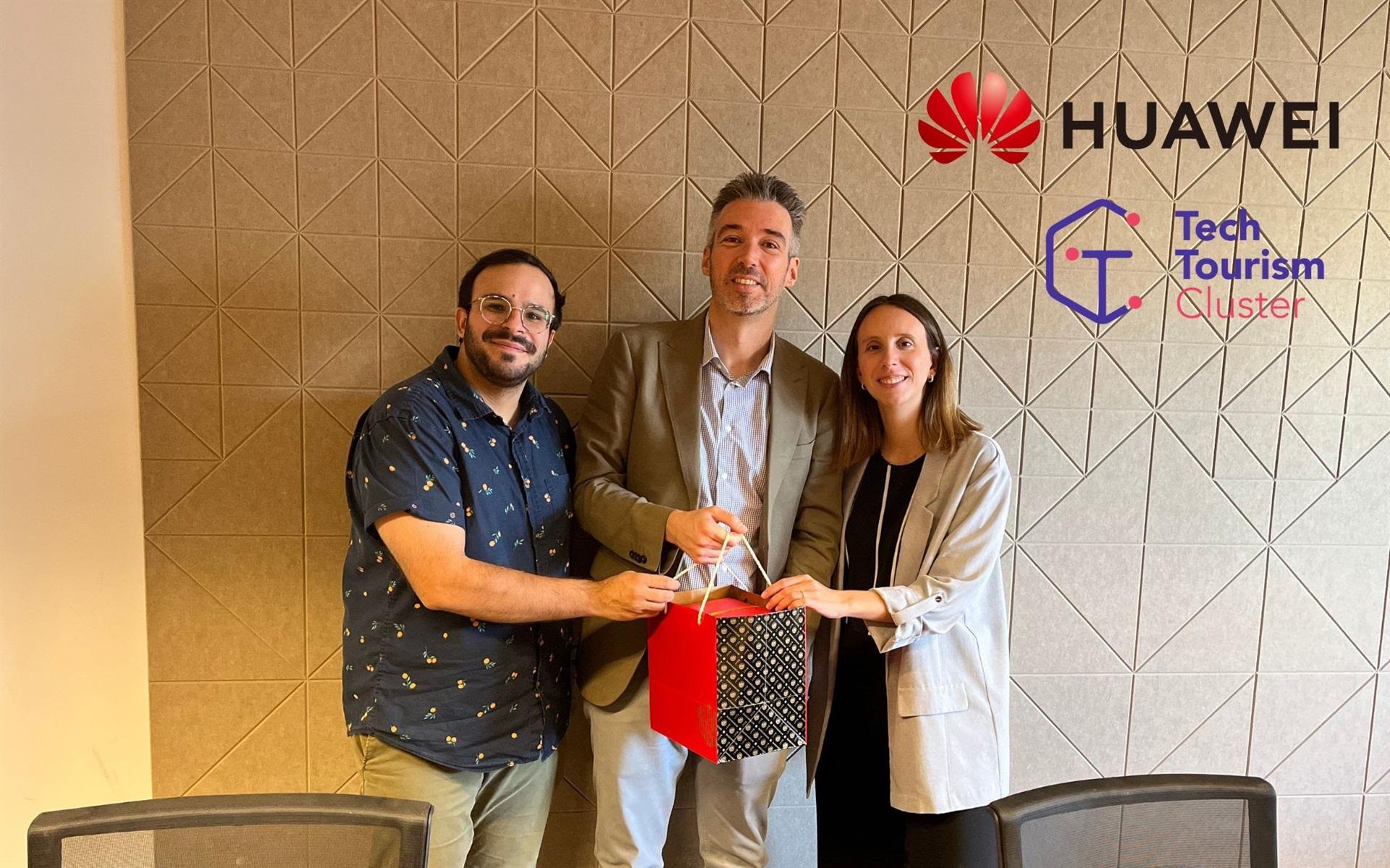 Huawei Cloud se convierte en patrocinador de Tech Tourism Cluster para impulsar el desarrollo tecnológico en el sector