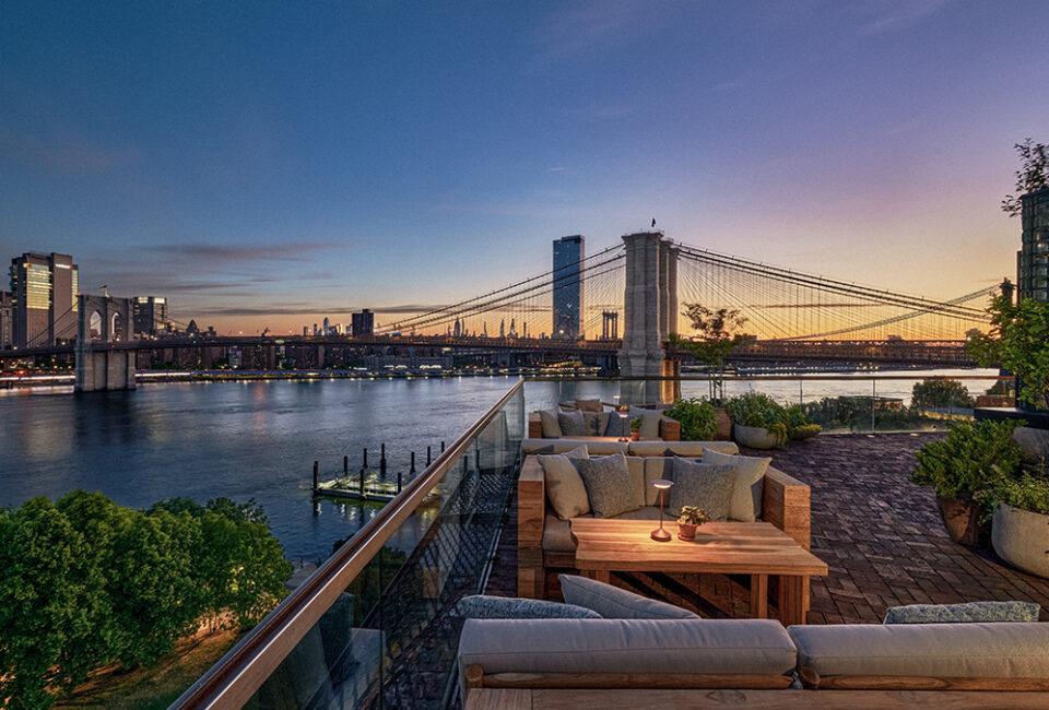 Descubre el 1 Hotel Brooklyn Bridge: Un Refugio Sostenible en el Corazón de Brooklyn